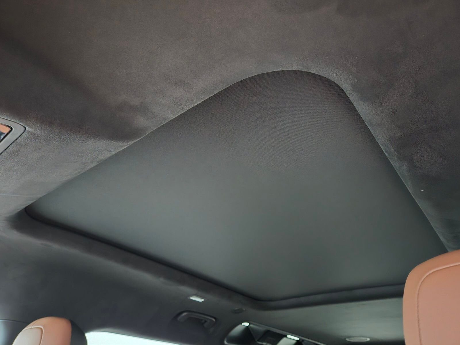 2026 Land Rover Defender OCTA - Photo 12