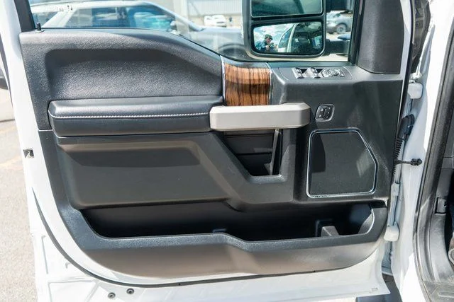 Used 2020 White Ford Lariat image 16