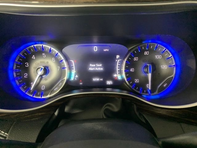 Used 2024 Silver Chrysler Limited image 28
