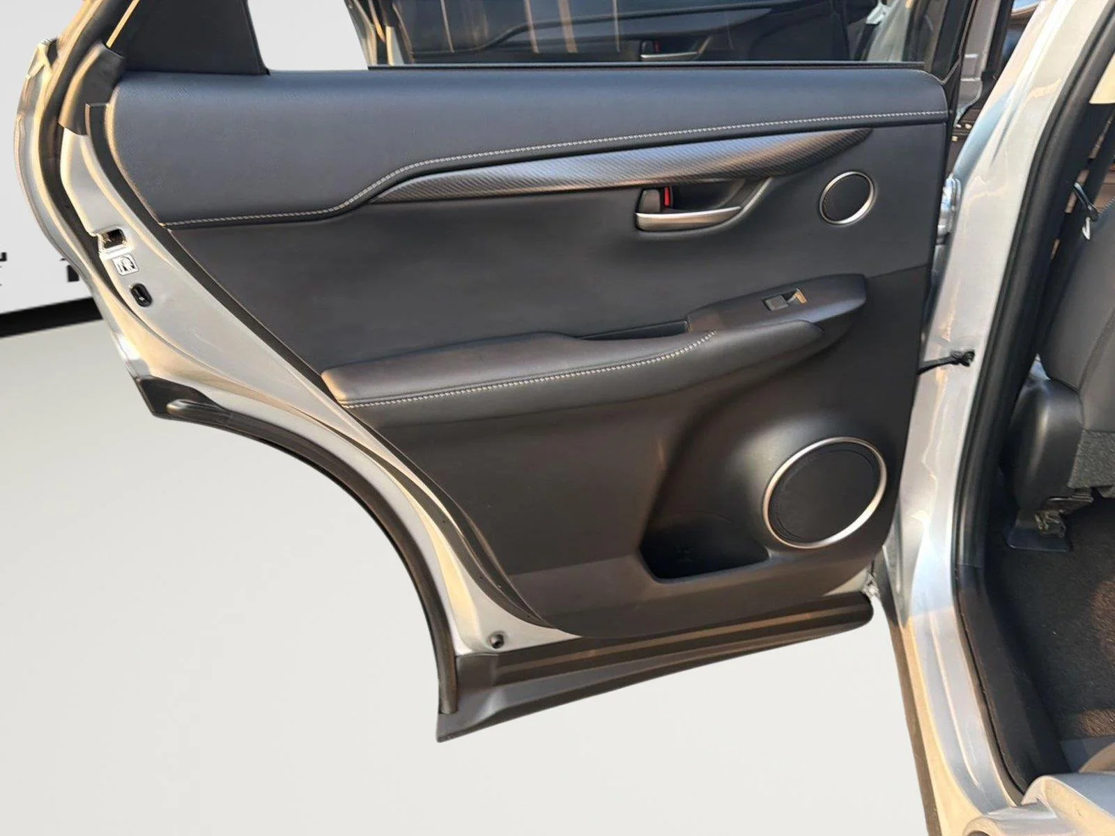 Used 2015 Silver Lining Metallic LEXUS  image 15