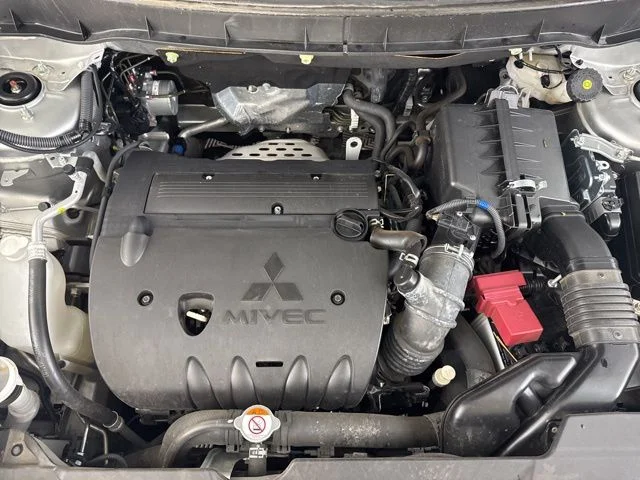Used 2024 Black Mitsubishi  image 17