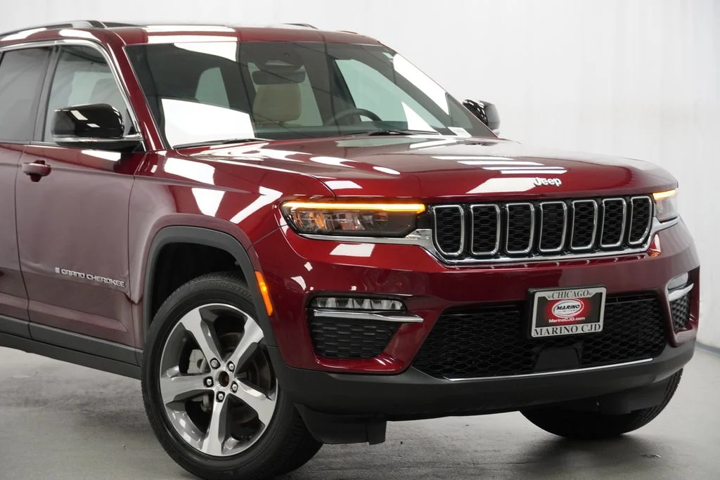 Used 2025 Red Jeep Limited image 6