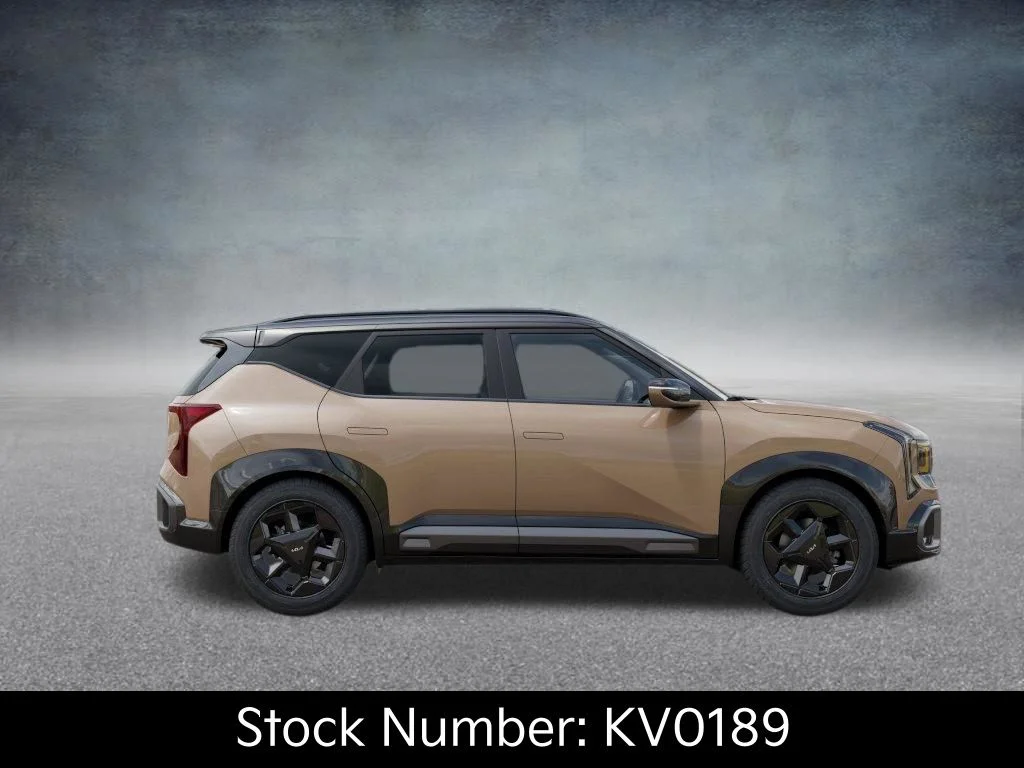 New 2027 Terrain Brown / Black Roof Kia X-Line S image 7