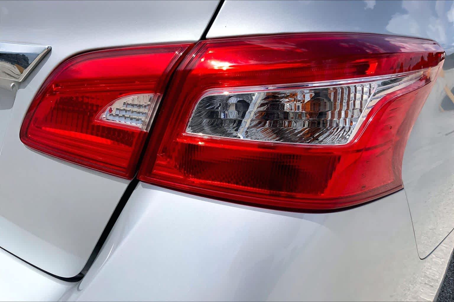 Used 2017 Brilliant Silver Nissan S image 29