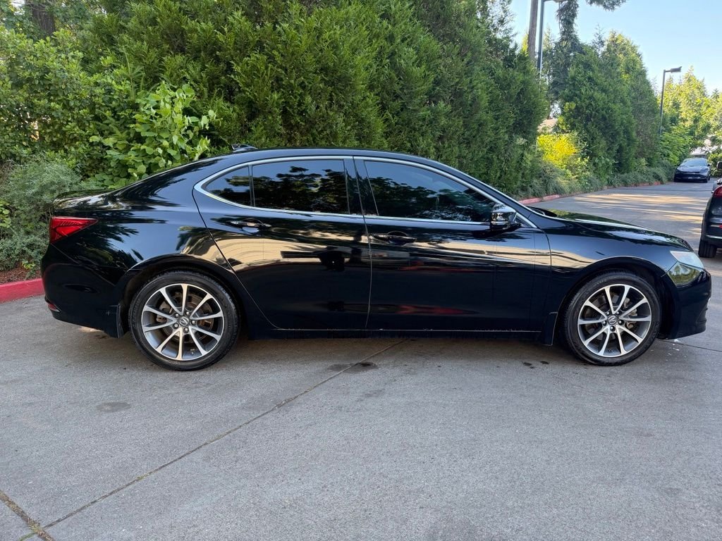 Used 2015  Acura V6 Tech image 3