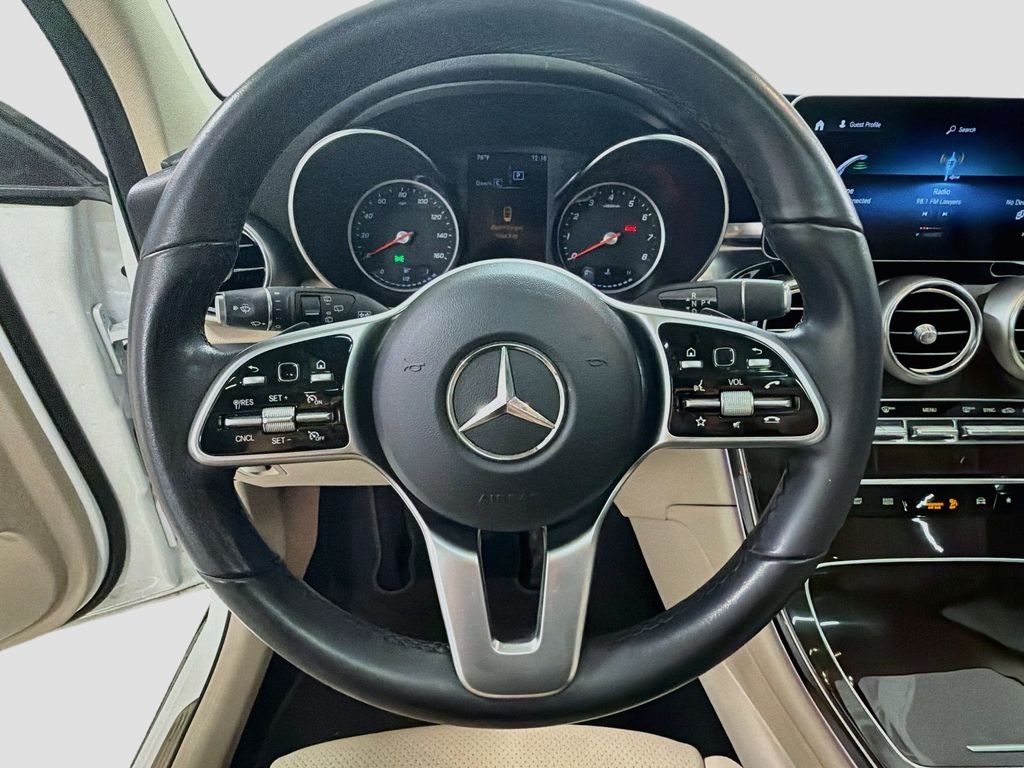 Used 2022 White Mercedes-Benz GLC 300 image 12