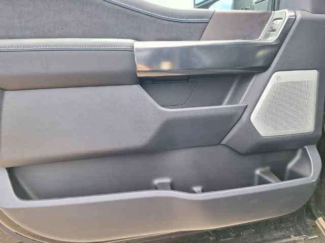 New 2026 Agate Black Metallic Ford F-250® Platinum® image 17
