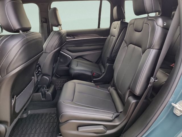 New 2026 Steel Blue Exterior Paint Jeep Limited Reserve image 29