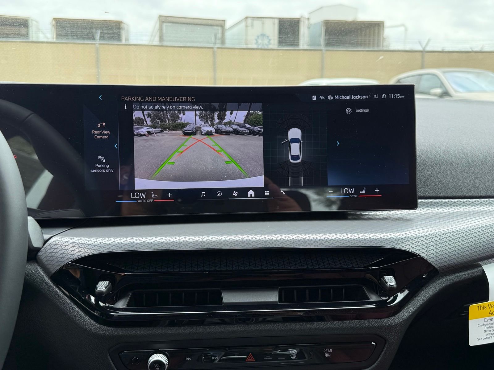 New 2026 Alpine White BMW xDrive40 image 29