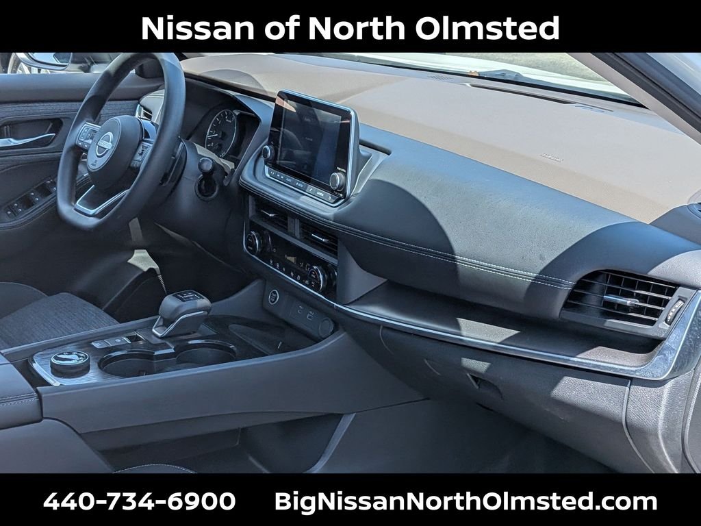 Certified Used 2023 Pearl White Nissan SV image 28