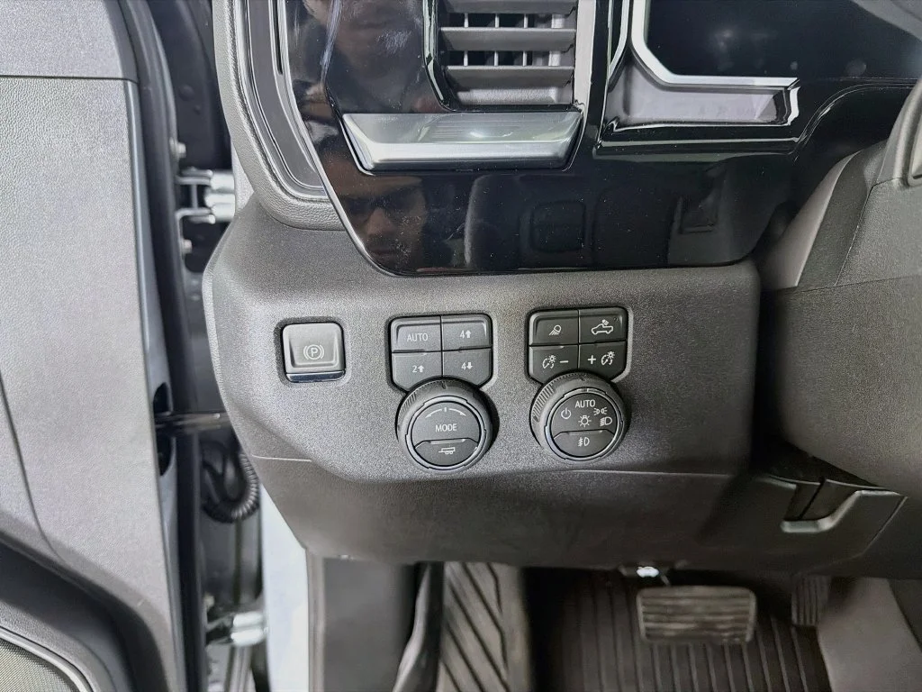2026 Chevrolet Silverado 3500HD LTZ - Photo 11