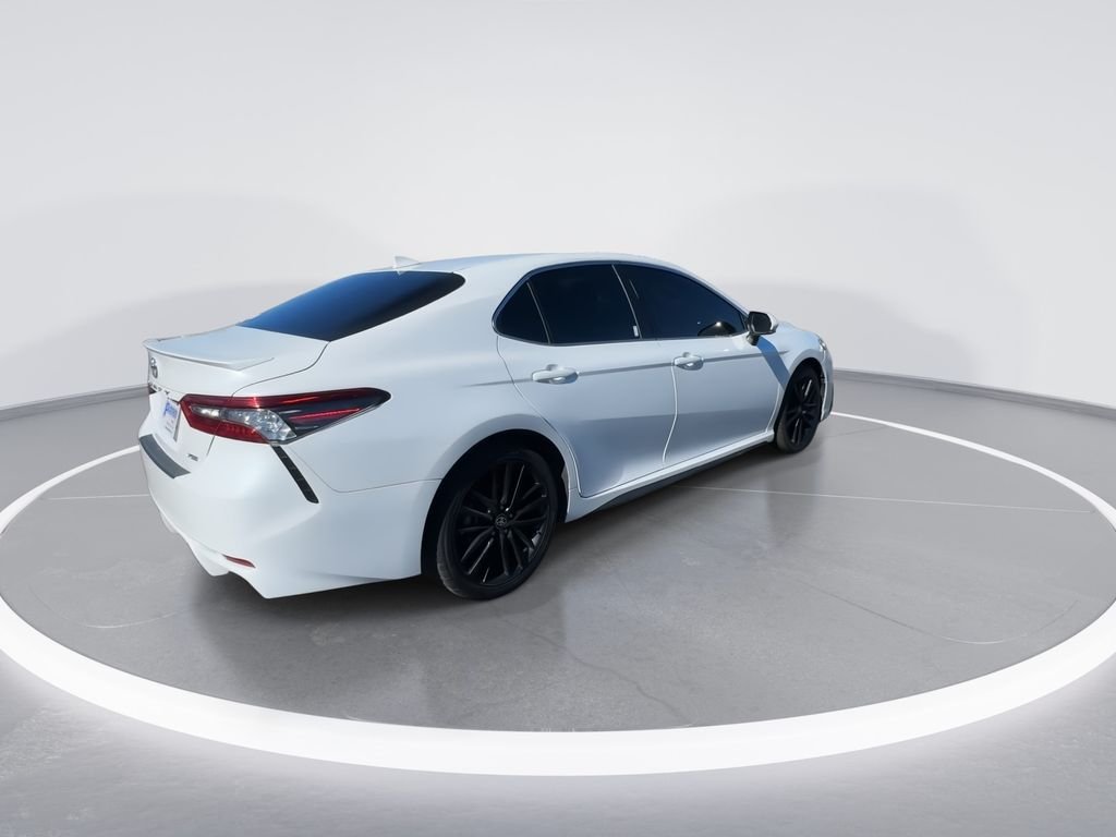 2022 Toyota Camry XSE - Photo 8