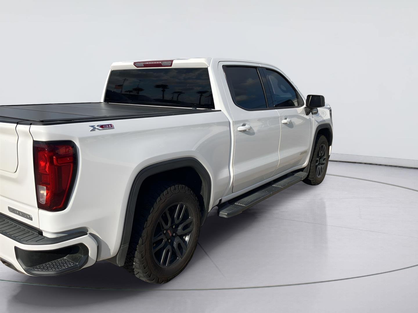 Used 2022 Summit White GMC Elevation image 6