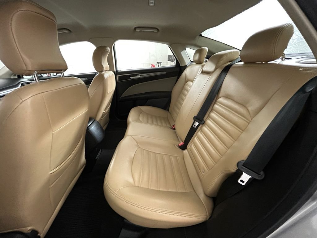 Used 2019 Silver Ford S image 19