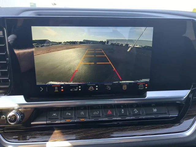 New 2026 Sterling Metallic GMC Elevation image 22