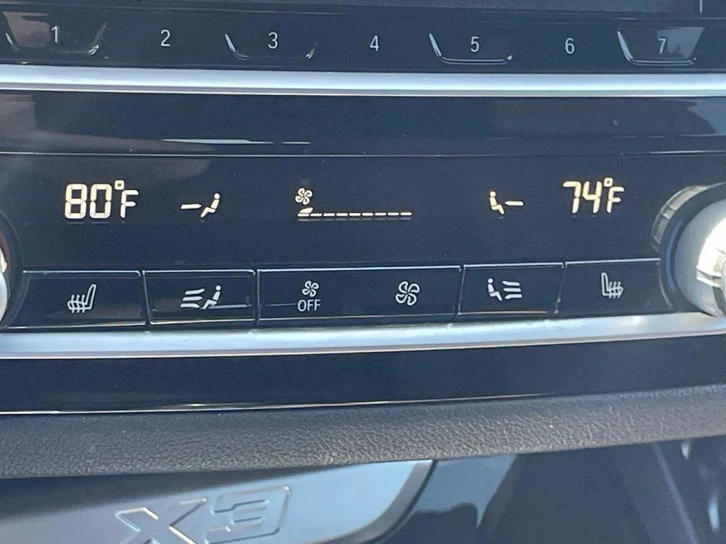 Used 2019 White BMW xDrive30i image 20