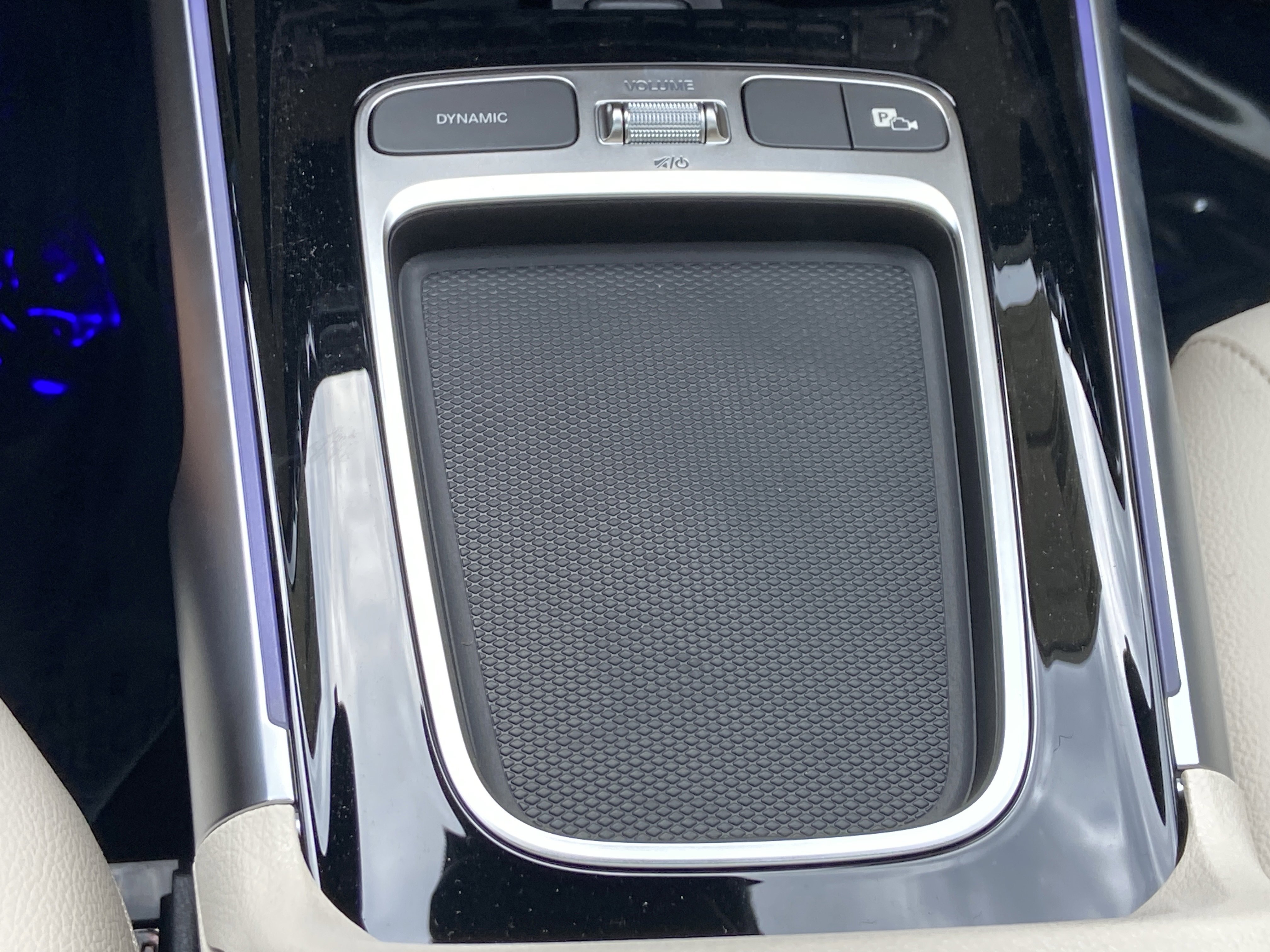 New 2026 Polar White Mercedes-Benz GLB 250 SUV image 31