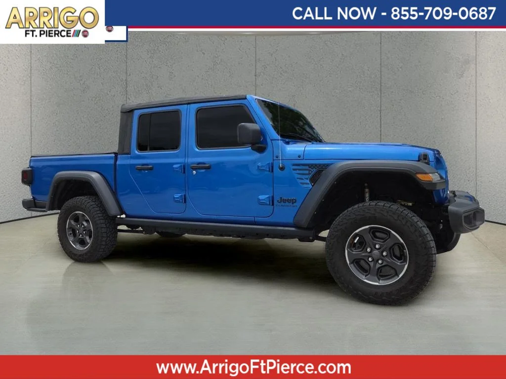 2022 Jeep Gladiator Sport's photo