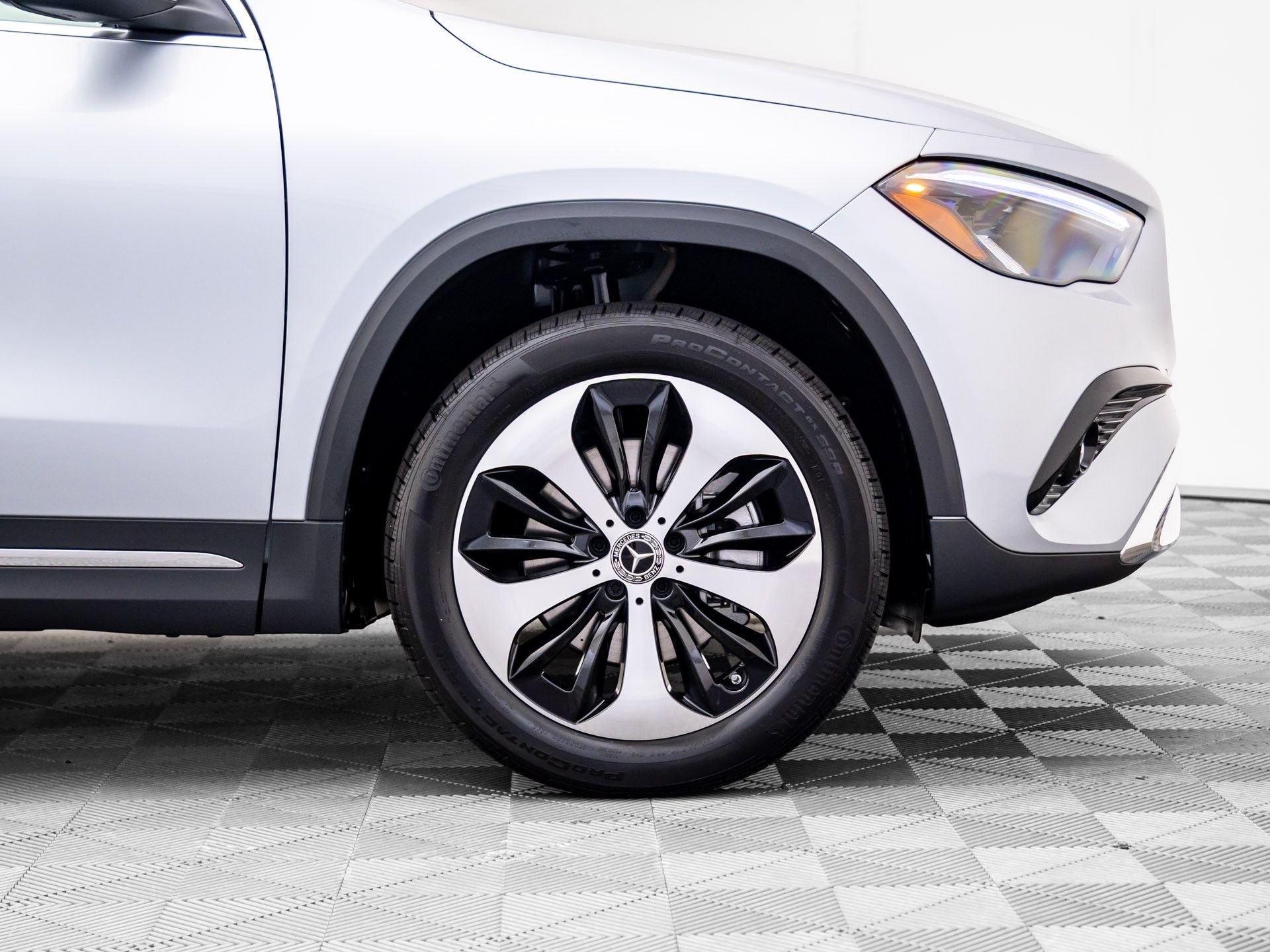 Certified Used 2026 Silver Mercedes-Benz GLA 250 image 29