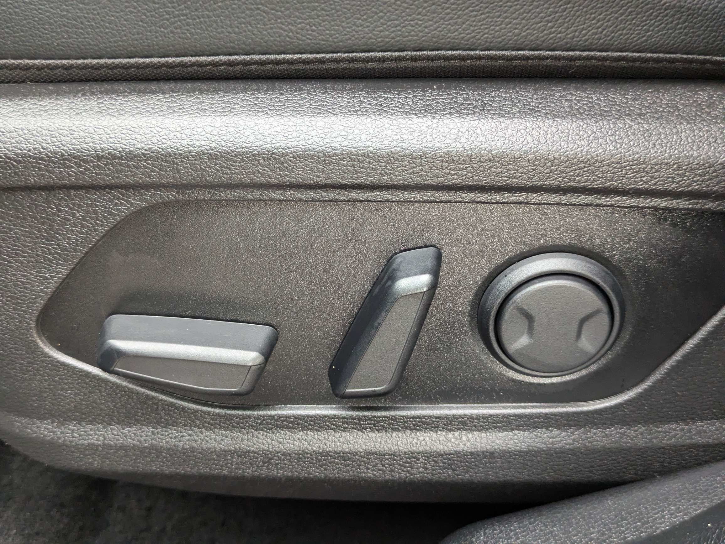 Used 2026 Panthera Metal Gray Kia EX image 20