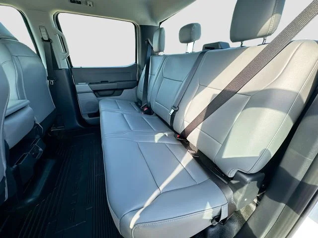 New 2026 Oxford White Ford XL image 16
