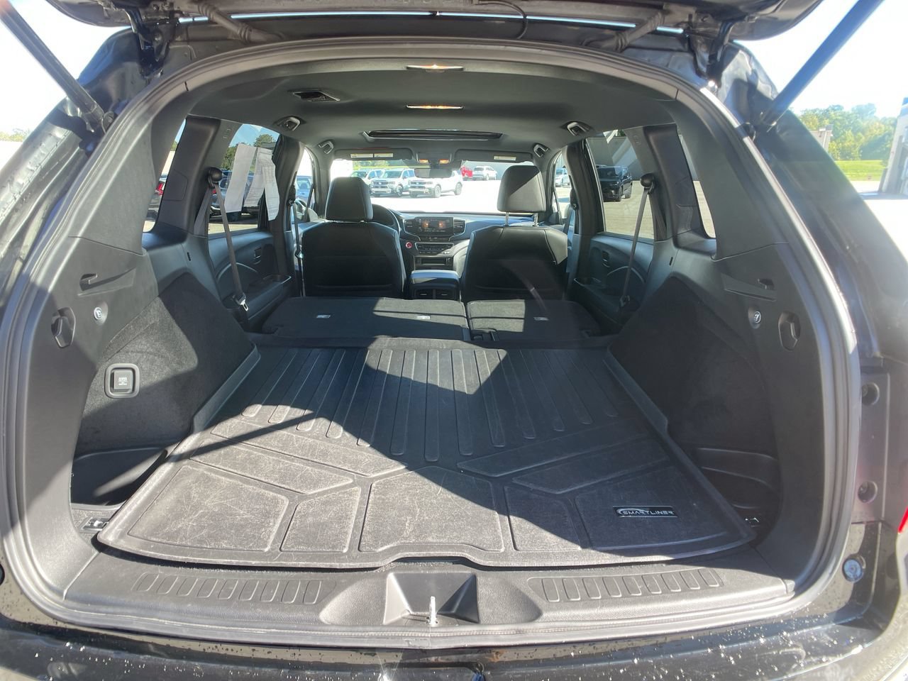 Used 2024 Crystal Black Pearl Honda EX-L image 27