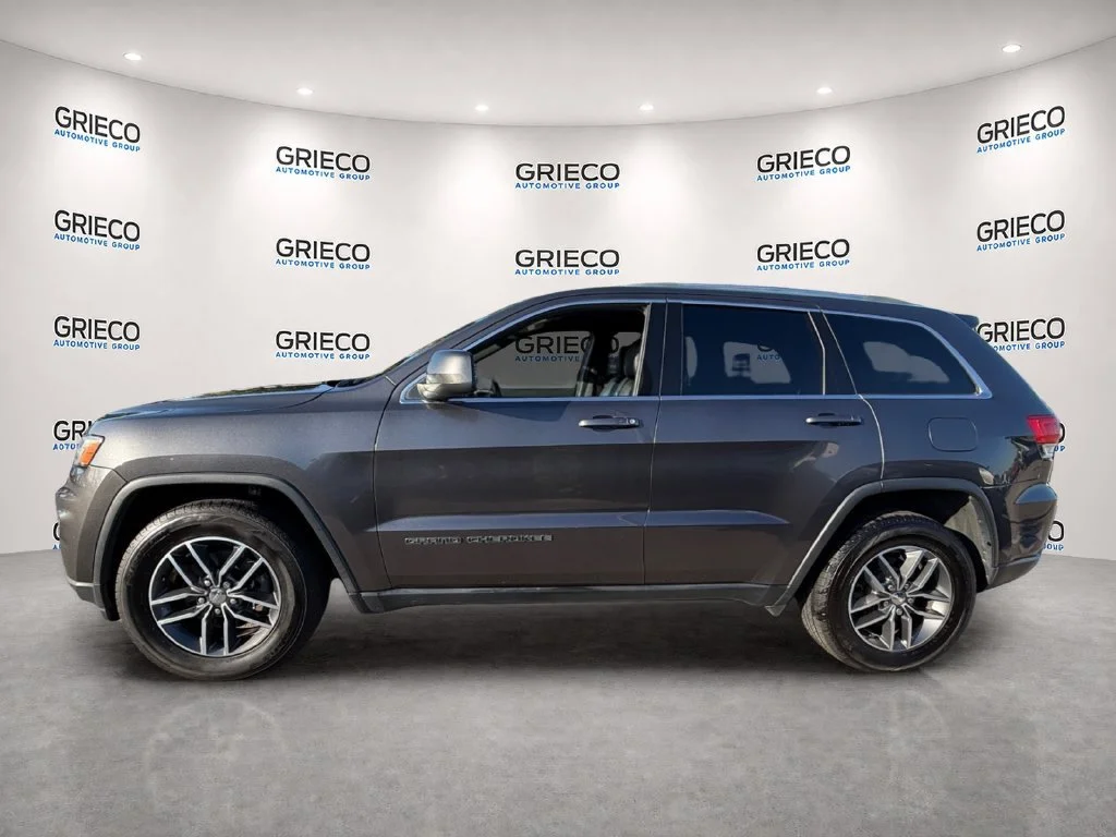 Used 2018 Gray Jeep Laredo E 4x2 image 4