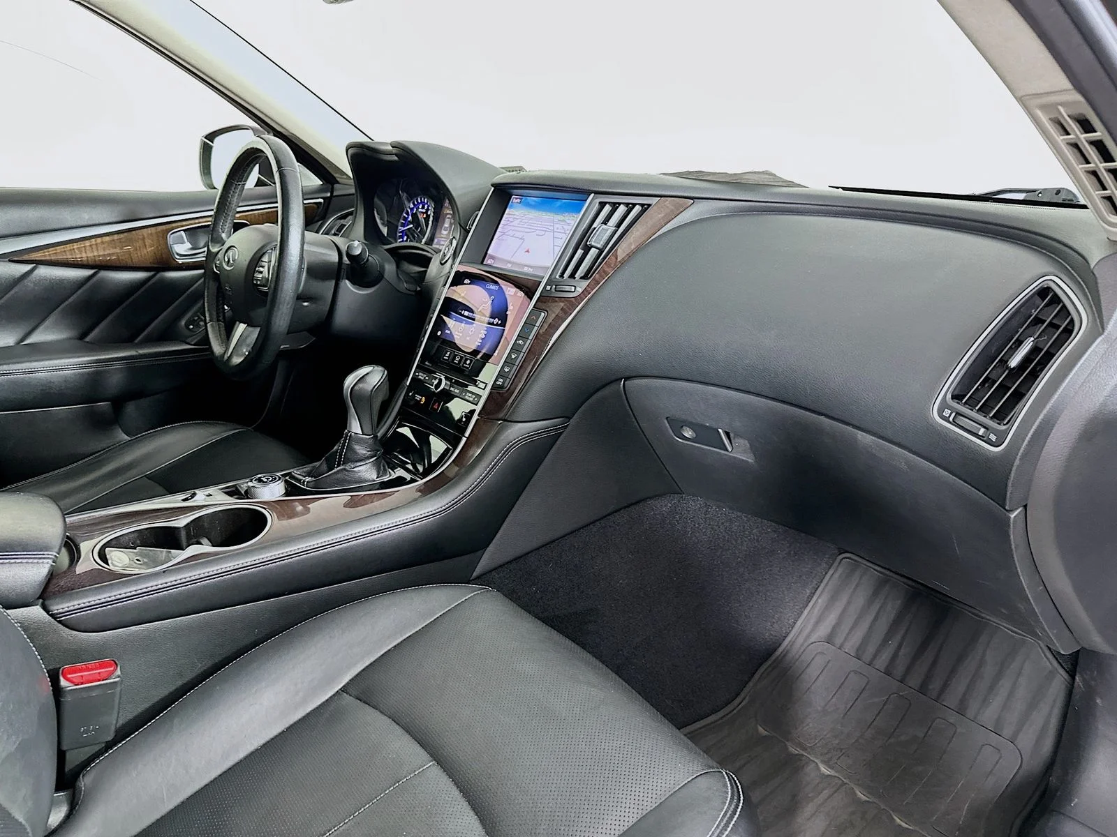 Used 2017 Black Obsidian INFINITI 3.0t Premium image 31