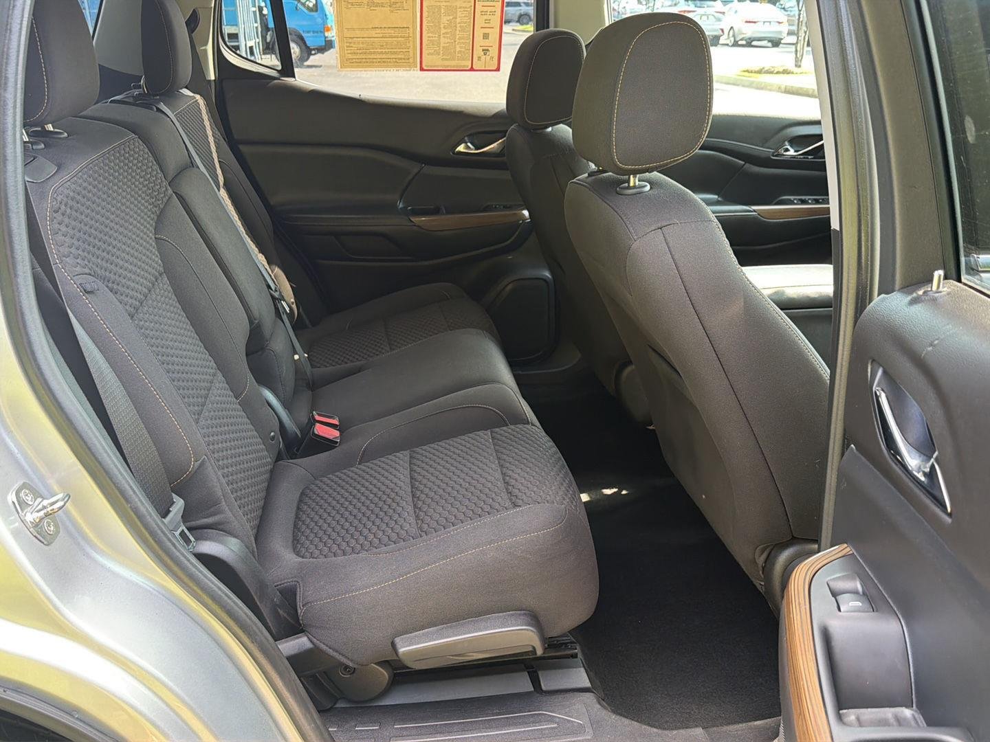 Used 2019 Quicksilver Metallic GMC SLE image 11