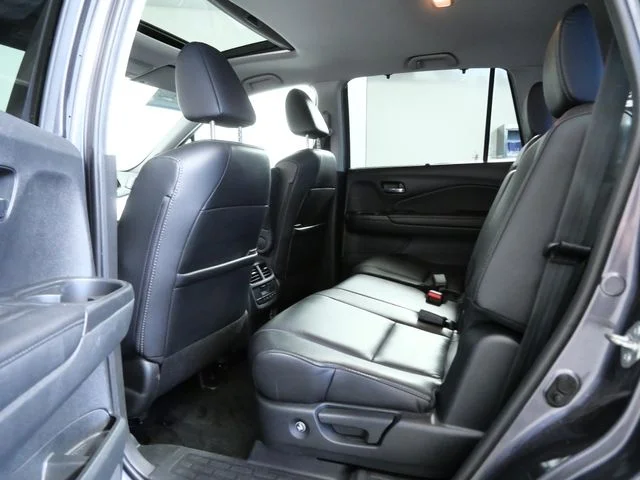 Certified Used 2019  Honda EX-L image 10