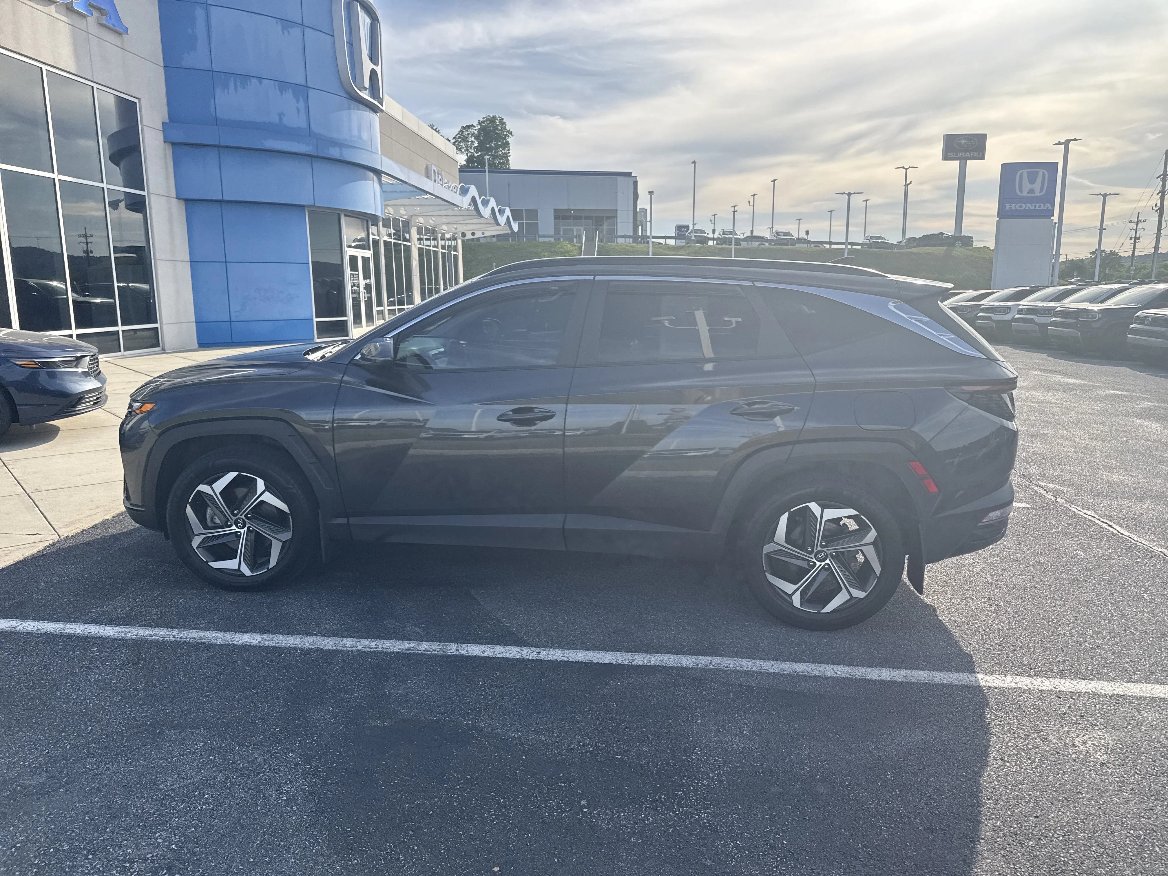 Used 2023 Portofino Gray Hyundai SEL image 6