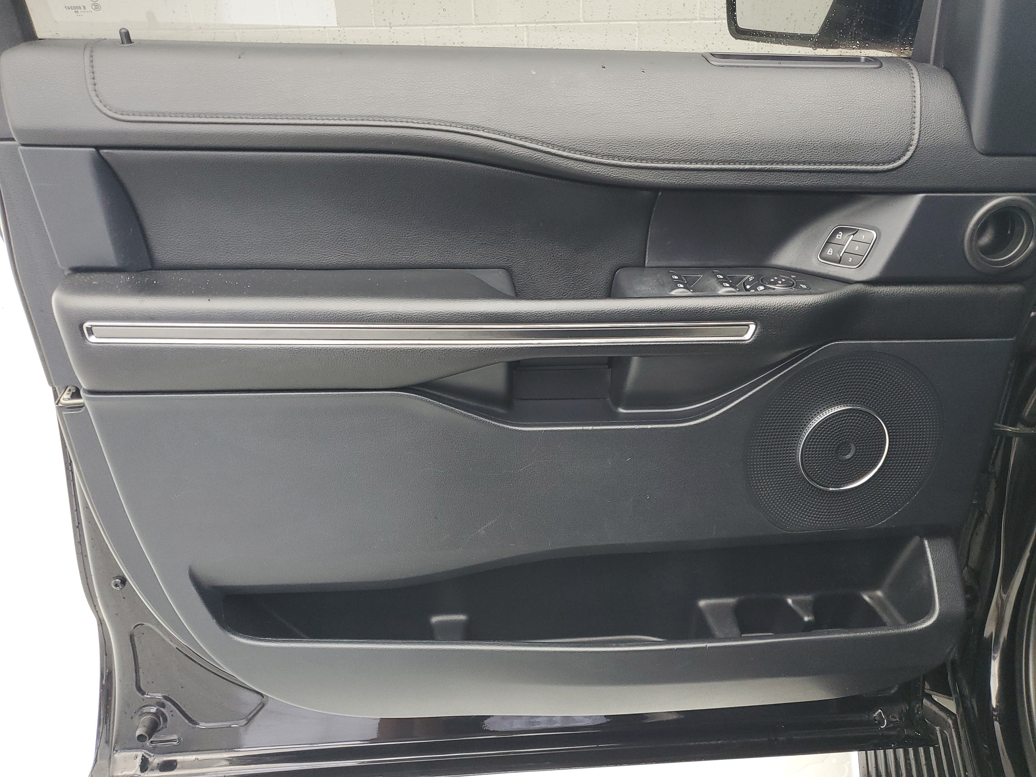 Used 2020 Agate Black Ford XLT image 21