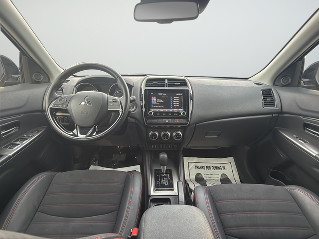 Used 2022 Gray Mitsubishi 2.0 SE image 9