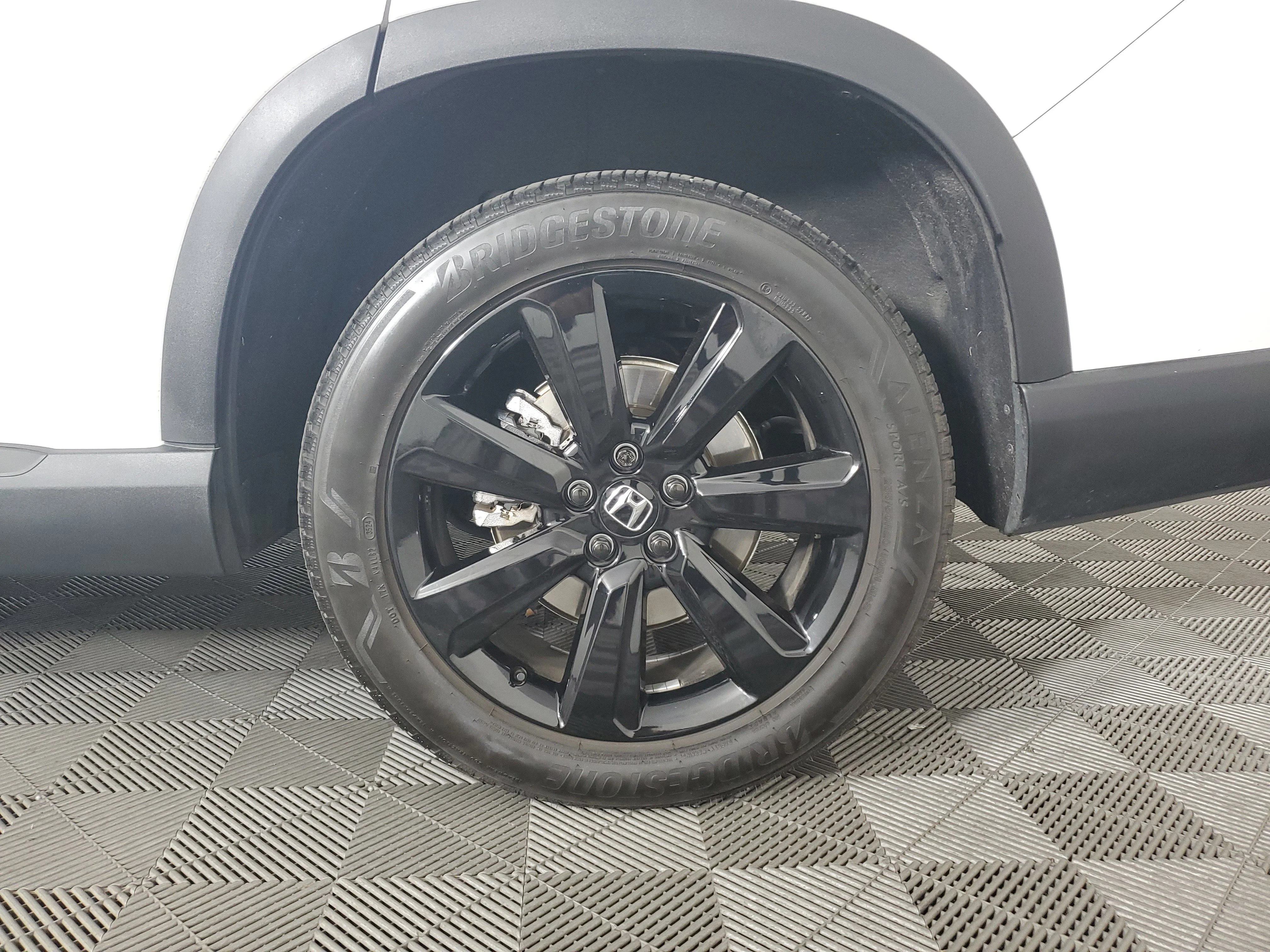 2025 Honda Pilot Black Edition - Photo 32