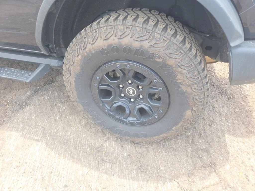 Used 2024 Black Ford Wildtrak image 12