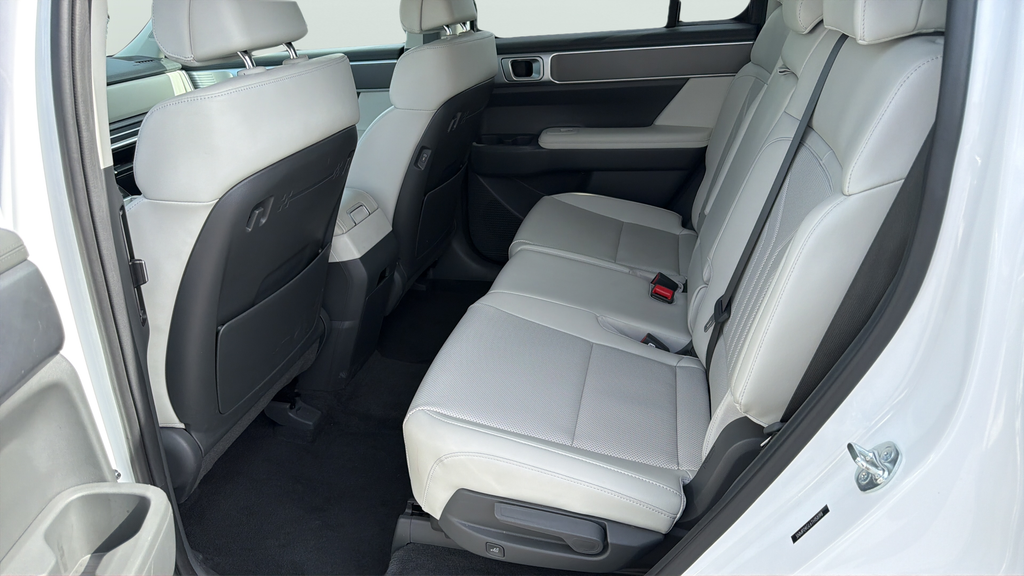 Used 2026 White Hyundai SEL image 18