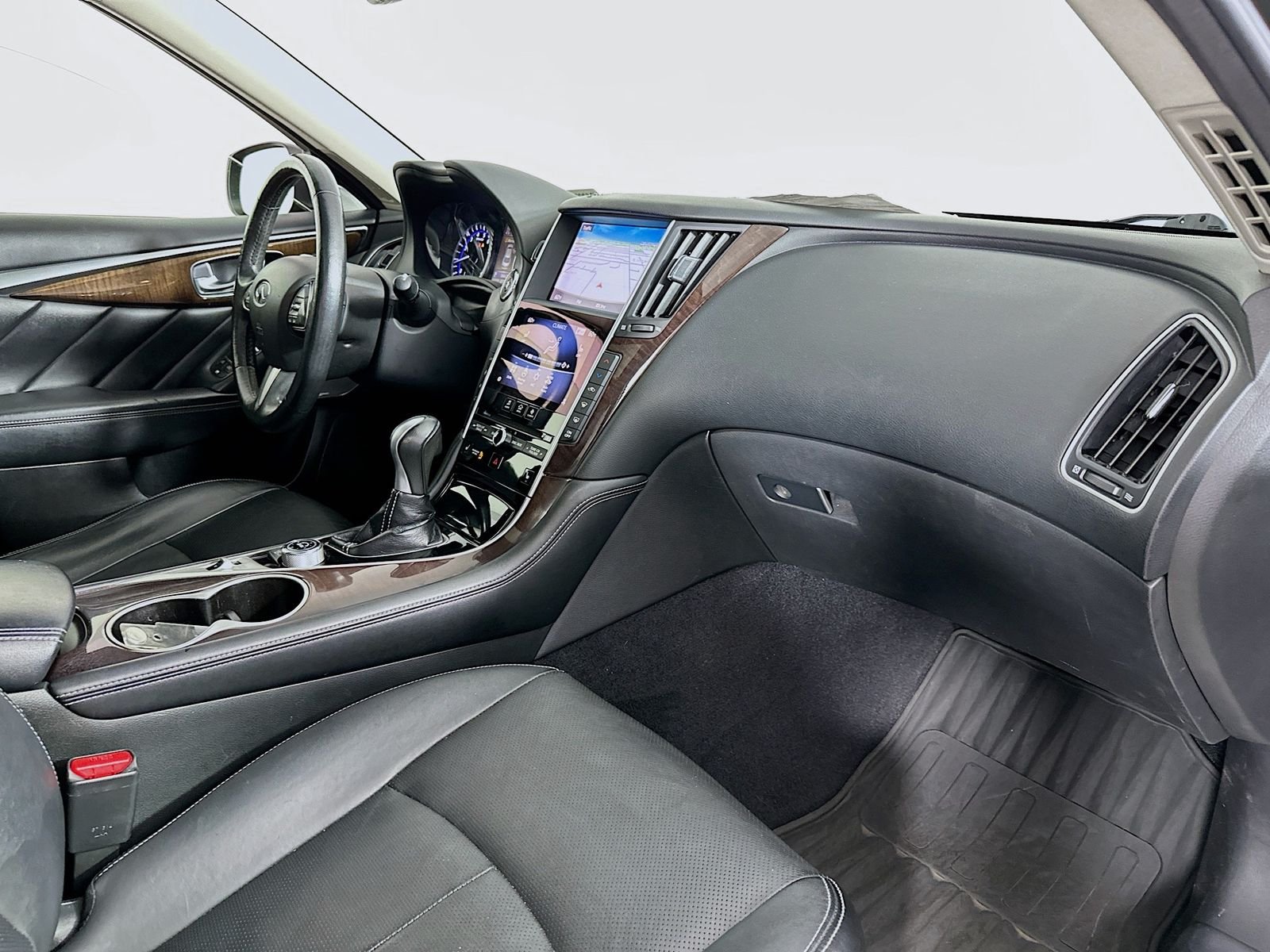 Used 2017 Black Obsidian INFINITI 3.0t Premium image 31