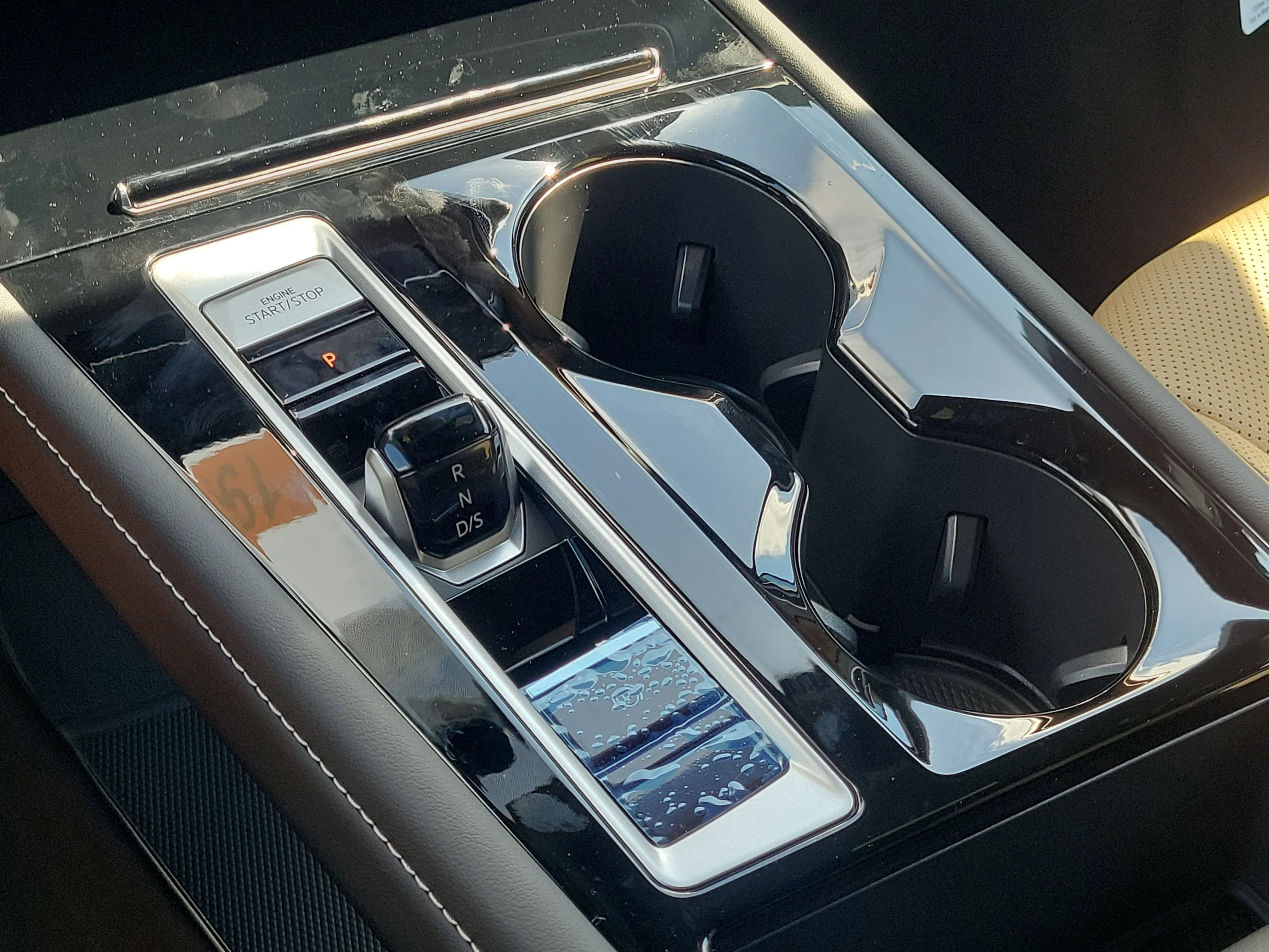 New 2026 Black Volkswagen SE w/Technology image 28