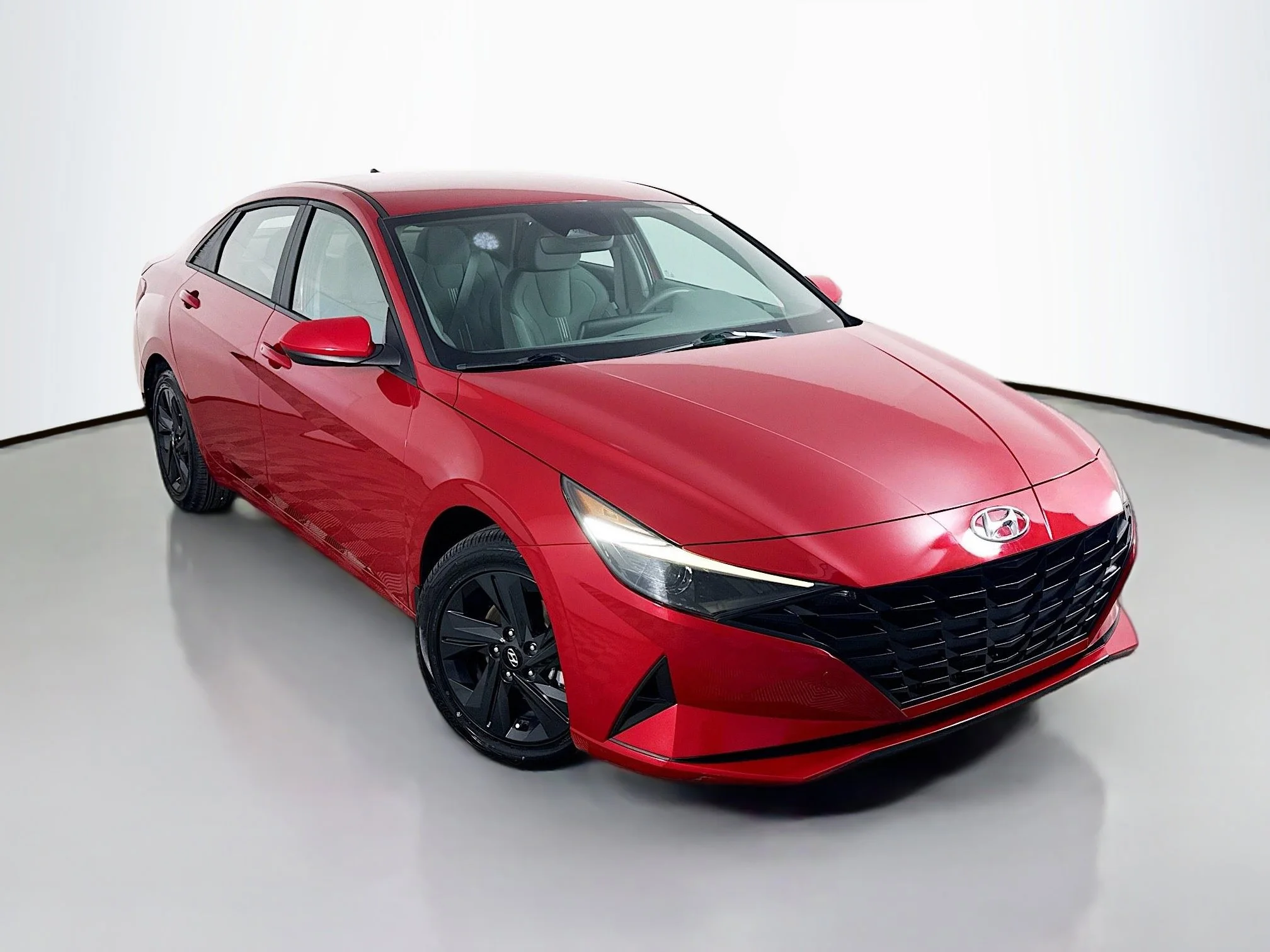 Used 2023 Scarlet Red Pearl Hyundai Blue image 1