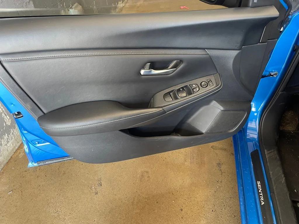 Used 2025 Blue Nissan SV image 9