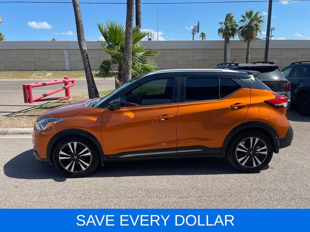 Used 2020 Orange Nissan SR image 3