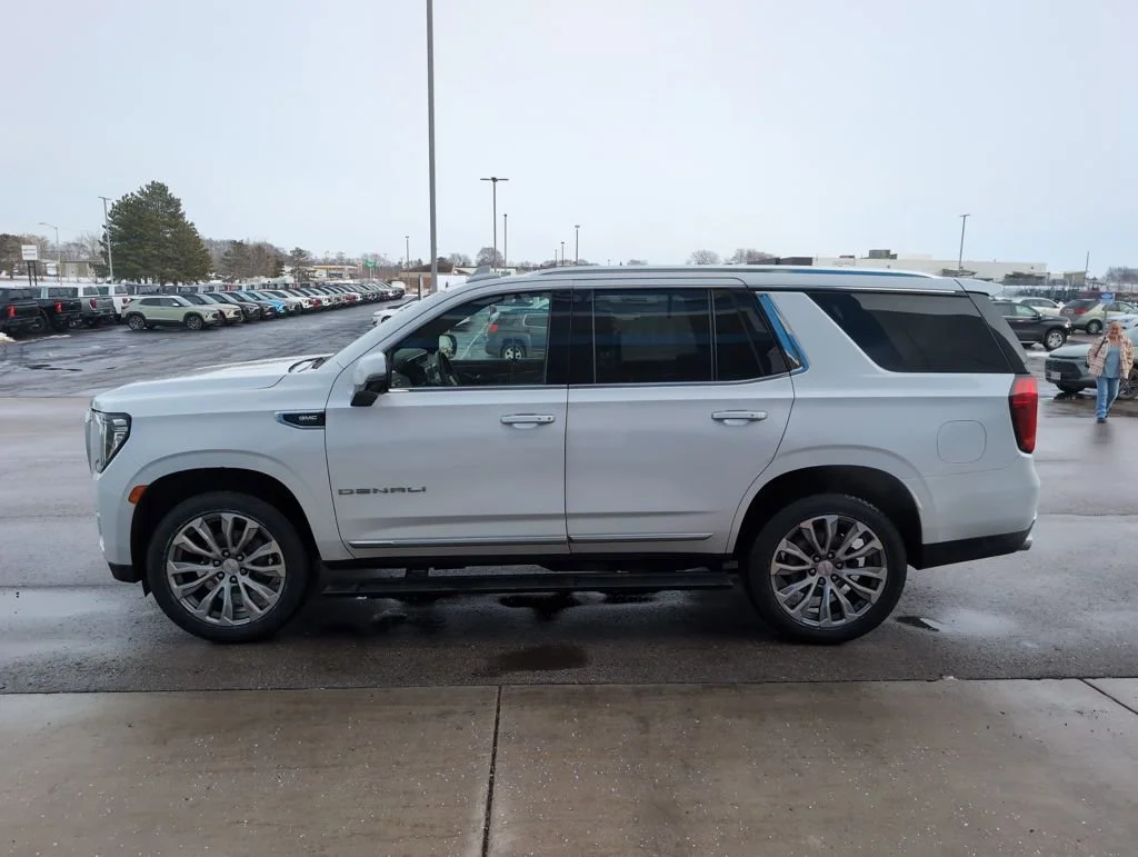 2021 GMC Yukon Denali - Photo 5