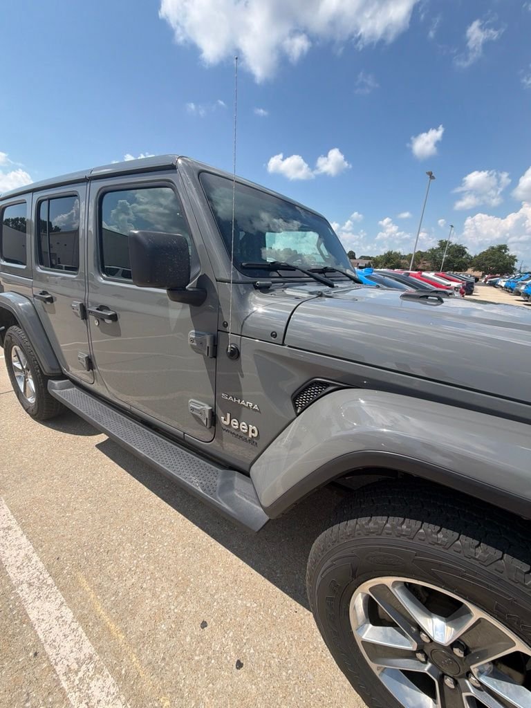 Used 2021 Sting-Gray Clearcoat Jeep Unlimited Sahara image 13