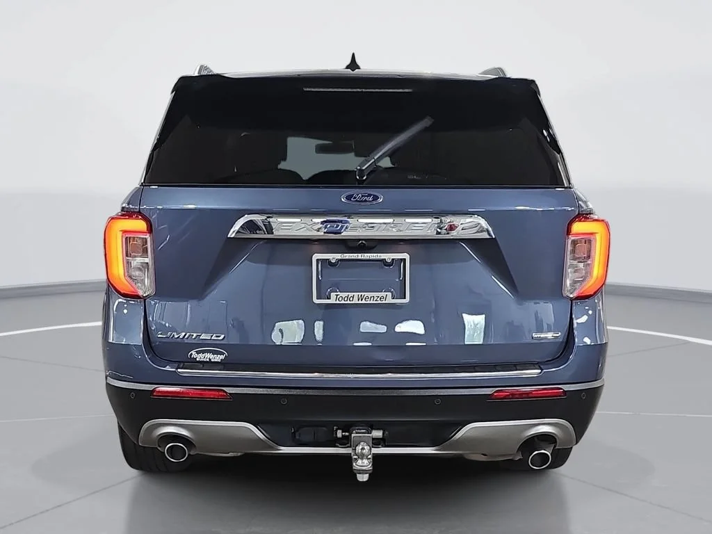 Used 2021 Blue Ford Limited image 5