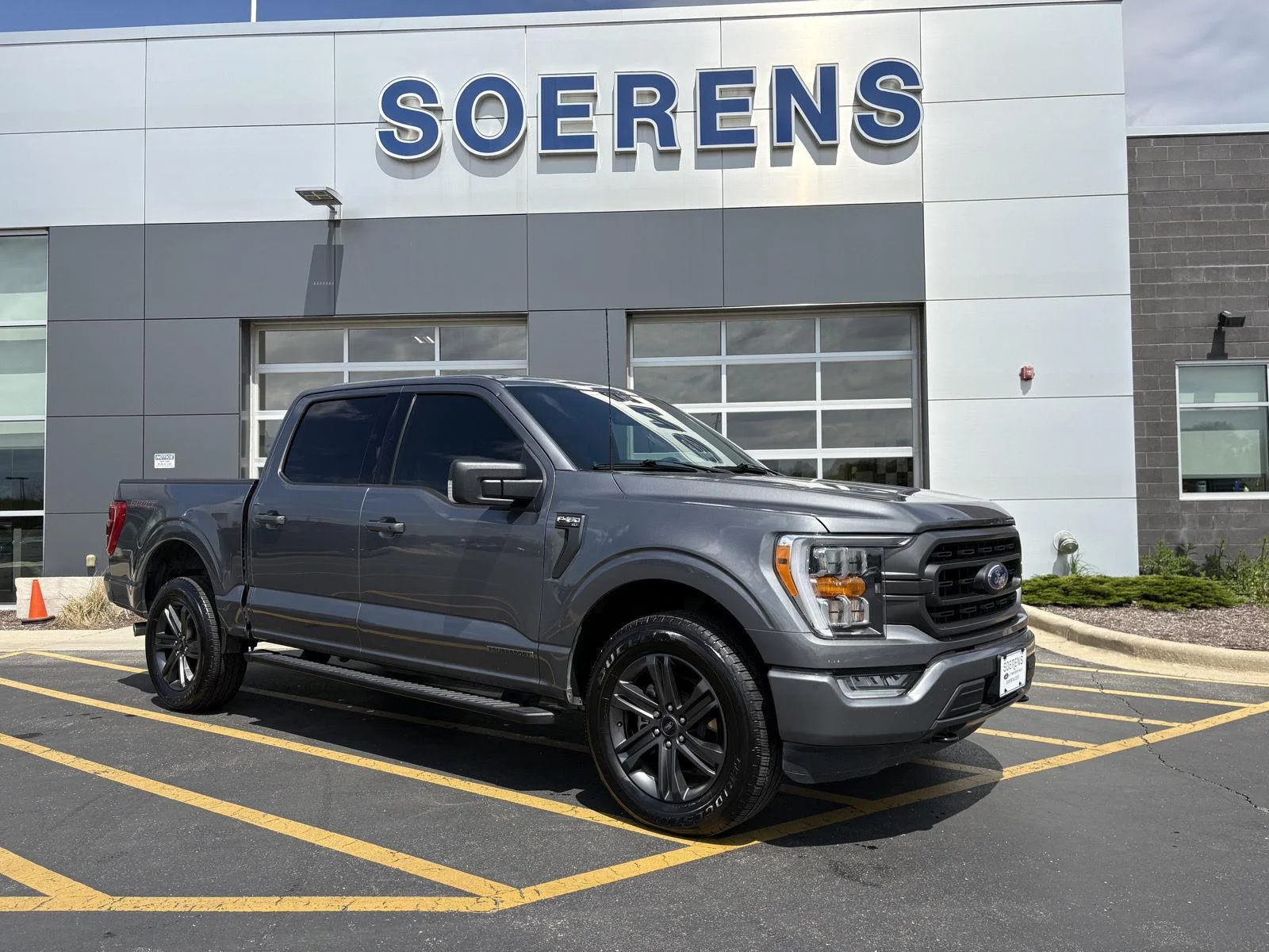 Used 2023 Carbonized Gray Ford XLT image 1