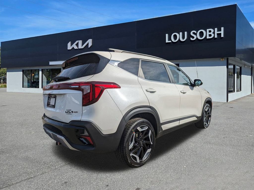 New 2024 Snow White Pearl Kia SX image 3