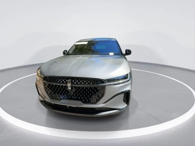 Used 2024 Gray Lincoln Premiere image 3