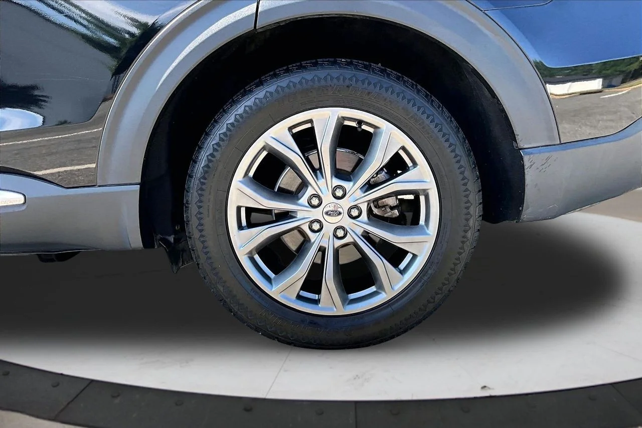 Certified Used 2022 Black Ford Limited image 35