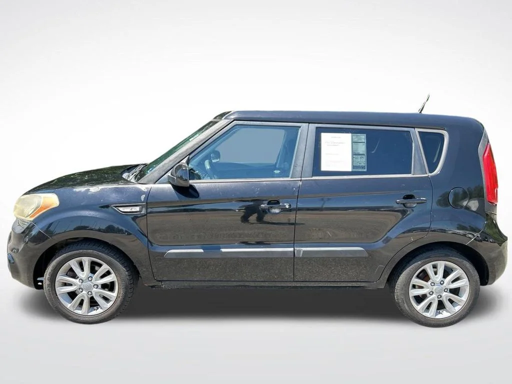 Used 2013 Kia Soul Base with VIN KNDJT2A58D7629102 for sale in Newport News, VA