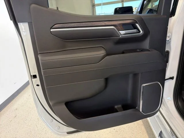 2026 GMC Sierra 1500 SLT - Photo 43